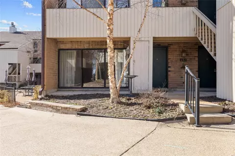 657 Coeur De Royale Dr #A, Saint Louis, MO 63141