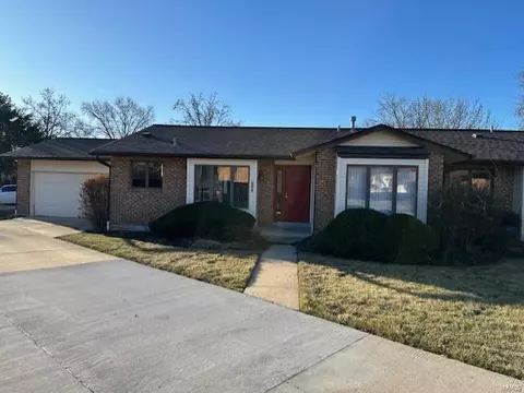 235 Timberbrook Dr #C, Saint Peters, MO 63376