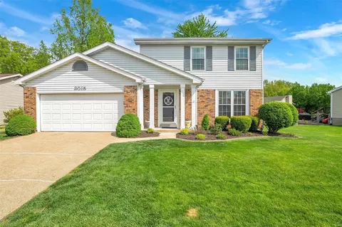 3015 Blue Mountain Dr, Saint Louis, MO 63129