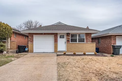 3985 Neosho St, Saint Louis, MO 63116