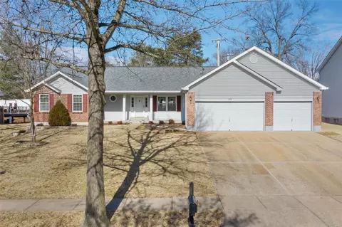 1318 Montevale Ct, Fenton, MO 63026