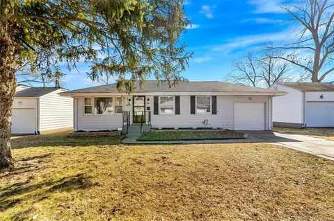 1434 Attica Dr, Saint Louis, MO 63137