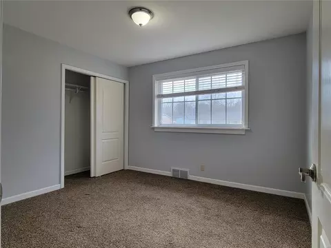 Bedroom - 7 Char Bea Ln, Olivette, MO 63132 photo 1 of 4