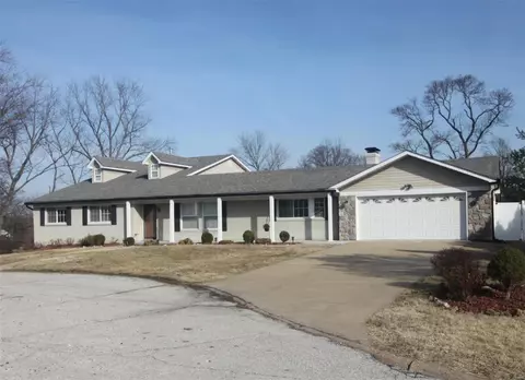 7 Char Bea Ln, Olivette, MO 63132
