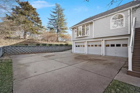 Exterior - 703 Carman Meadows Dr, Manchester, MO 63021 photo 6 of 13