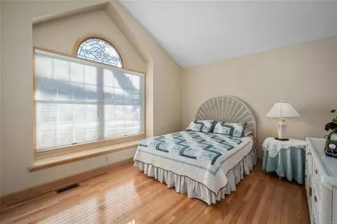 Bedroom - 703 Carman Meadows Dr, Manchester, MO 63021 photo 5 of 5