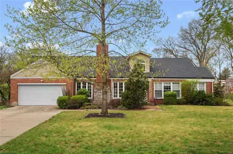 47 Notre Dame Dr, Saint Louis, MO 63141