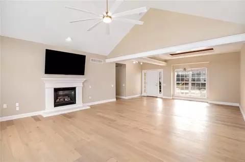 Living - 29 Eliot Ct, O'fallon, MO 63366 photo 1 of 4