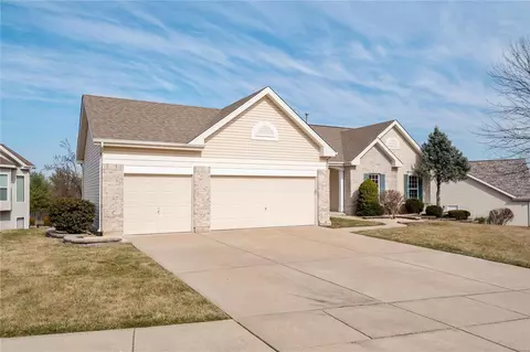 Exterior - 29 Eliot Ct, O'fallon, MO 63366 photo 2 of 10