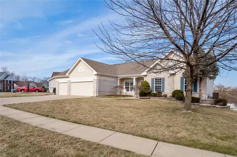 Exterior - 29 Eliot Ct, O'fallon, MO 63366 photo 4 of 10
