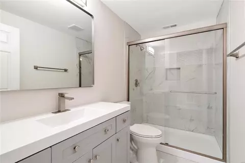 Bath - 29 Eliot Ct, O'fallon, MO 63366 photo 3 of 3