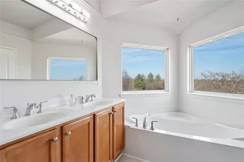 Bath - 29 Eliot Ct, O'fallon, MO 63366 photo 2 of 3