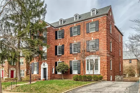 7529 Wellington Way #1, Clayton, MO 63105