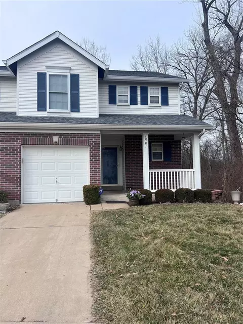 1501 Forest Springs Dr, Ballwin, MO 63021