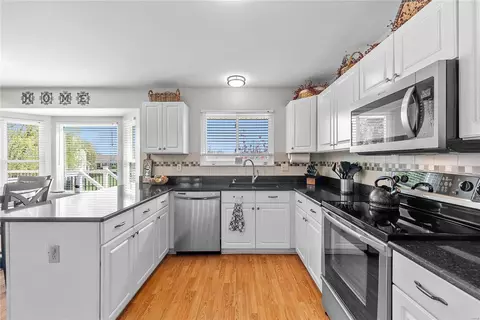 Kitchen - 471 Winter Park Dr, O'fallon, MO 63366 photo 1 of 4