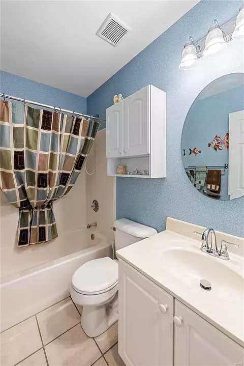 Bath - 471 Winter Park Dr, O'fallon, MO 63366 photo 4 of 4