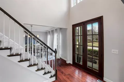 Entry Way - 914 Stone Spring Dr, Eureka, MO 63025 photo 1 of 4