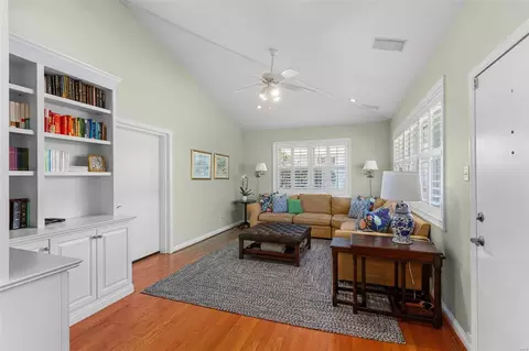 829 Renderer Dr, Warson Woods, MO 63122 photo 9
