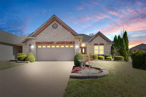 34 Orchid Ct, O'fallon, MO 63366