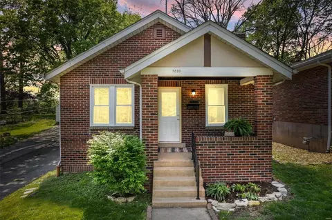 7520 Arlington Ave, Shrewsbury, MO 63119