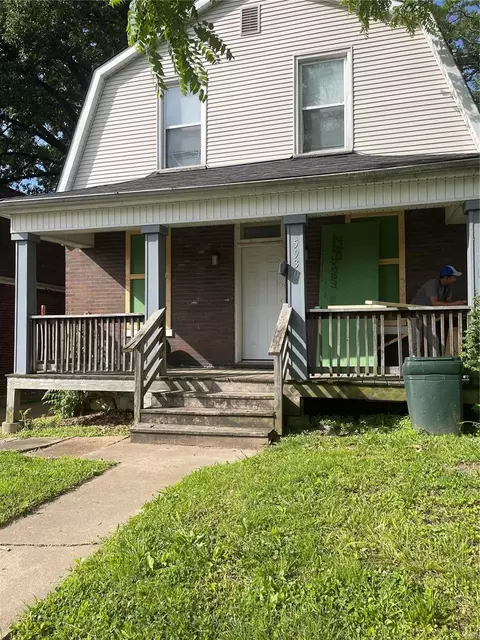 5930 Shulte Ave, Saint Louis, MO 63136
