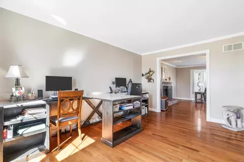 Living - 101 Spangle Way Ct, O'fallon, MO 63366 photo 2 of 7