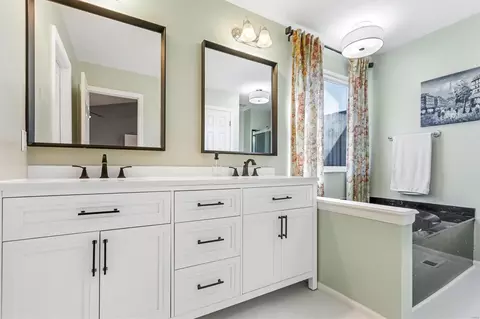 Bath - 101 Spangle Way Ct, O'fallon, MO 63366 photo 2 of 5