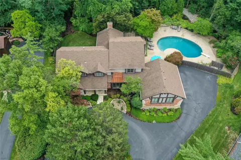 10970 Chambray Ct, Saint Louis, MO 63141