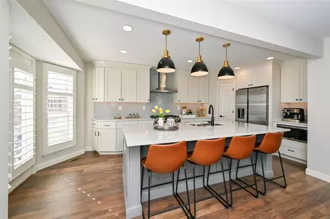 Kitchen - 250 Tyndale Dr, O'fallon, MO 63366 photo 2 of 6