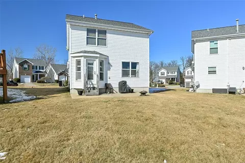 Exterior - 250 Tyndale Dr, O'fallon, MO 63366 photo 7 of 12