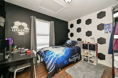 Bedroom - 250 Tyndale Dr, O'fallon, MO 63366 photo 2 of 4