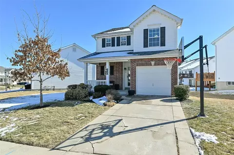 Exterior - 250 Tyndale Dr, O'fallon, MO 63366 photo 2 of 12