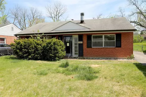 3 Saint George Ct, Florissant, MO 63031