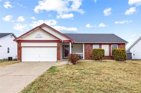 441 Slusser Ln, Florissant, MO 63031