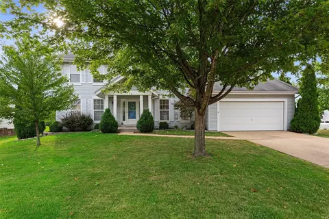 Exterior - 7314 The Cedars Dr, O'fallon, MO 63368 photo 2 of 7