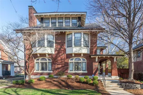 6939 Waterman Ave, Saint Louis, MO 63130