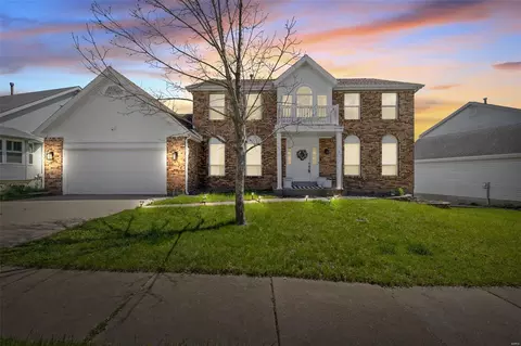 3534 Brookstone South Dr, Saint Louis, MO 63129