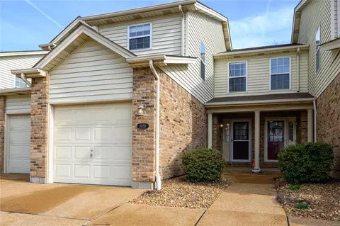 4058 Morningview Ct, Saint Louis, MO 63129