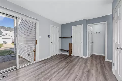 Entry Way - 807 Brookmead Dr, O'fallon, MO 63366 photo 2 of 2