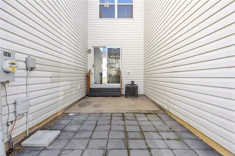 Exterior - 807 Brookmead Dr, O'fallon, MO 63366 photo 3 of 5