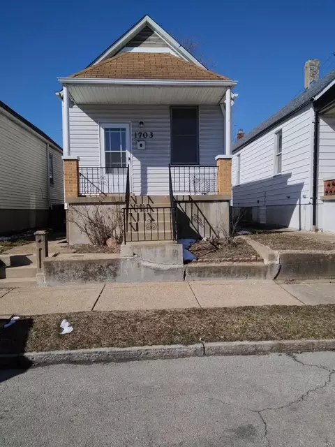 1703 Marconi Ave, Saint Louis, MO 63110