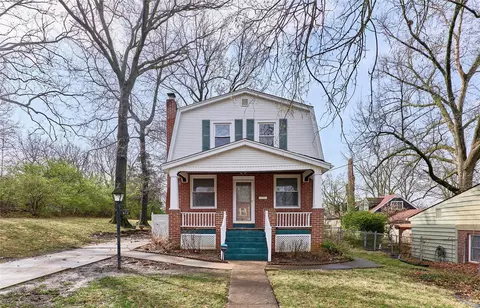 512 Carson Rd, Saint Louis, MO 63135
