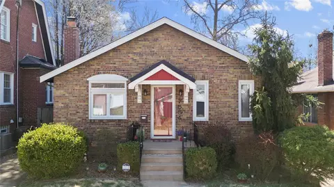 7554 Council Pl, Richmond Heights, MO 63117