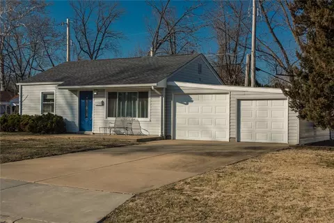 11201 Saint Clement, Saint Ann, MO 63074