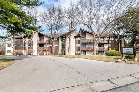 1380 Heritage Lndg #304, Saint Charles, MO 63303