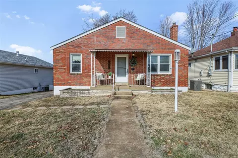 905 Zeiss Ave, Saint Louis, MO 63125