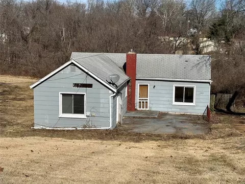 2611 Solway Ave, Saint Louis, MO 63136