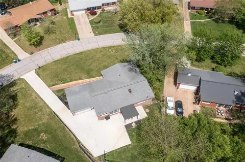 Other - 837 Woodruff Dr, Ballwin, MO 63011 photo 5 of 5