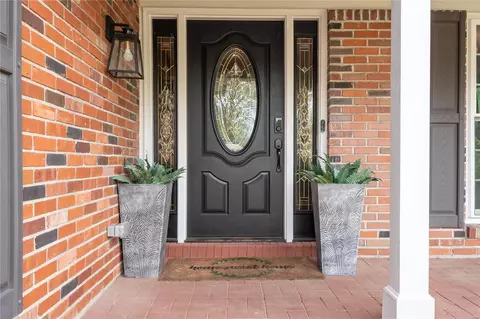 Entry Way - 837 Woodruff Dr, Ballwin, MO 63011 photo 2 of 2
