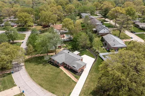 View/Area - 837 Woodruff Dr, Ballwin, MO 63011 photo 1 of 1